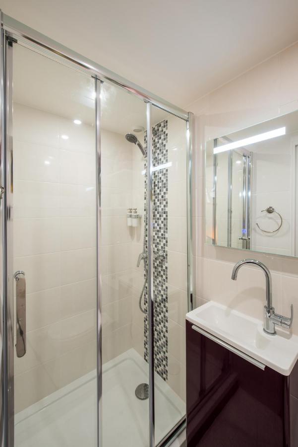 - Moderne - Netflix & Wifi Apartment